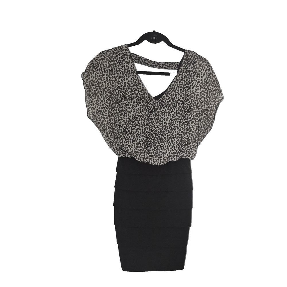 Sweet Storm Dress Womens M Black Leopard Print‎ V-Neck Short Sleeve Bodycon Mini